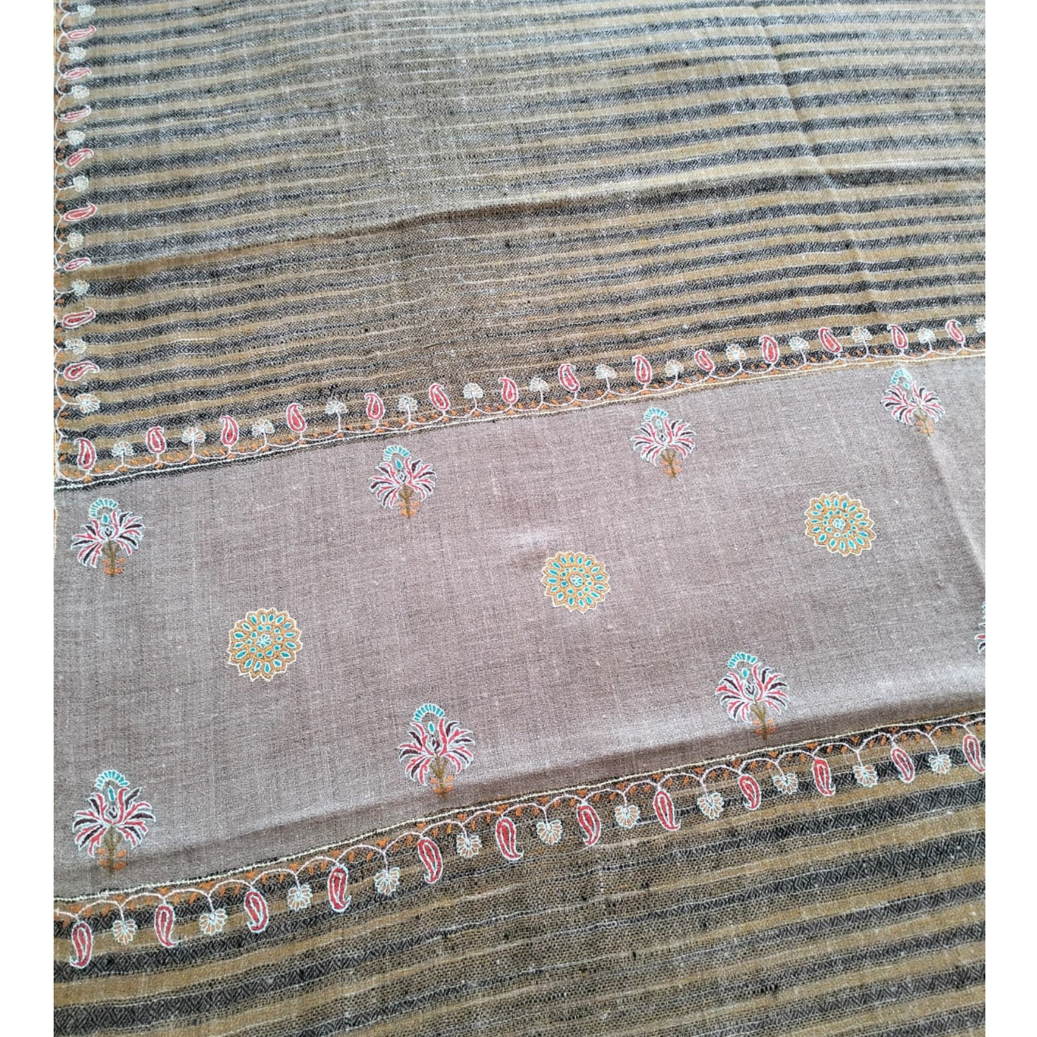 Handwoven Zari Embroidered Pashmina Shawl