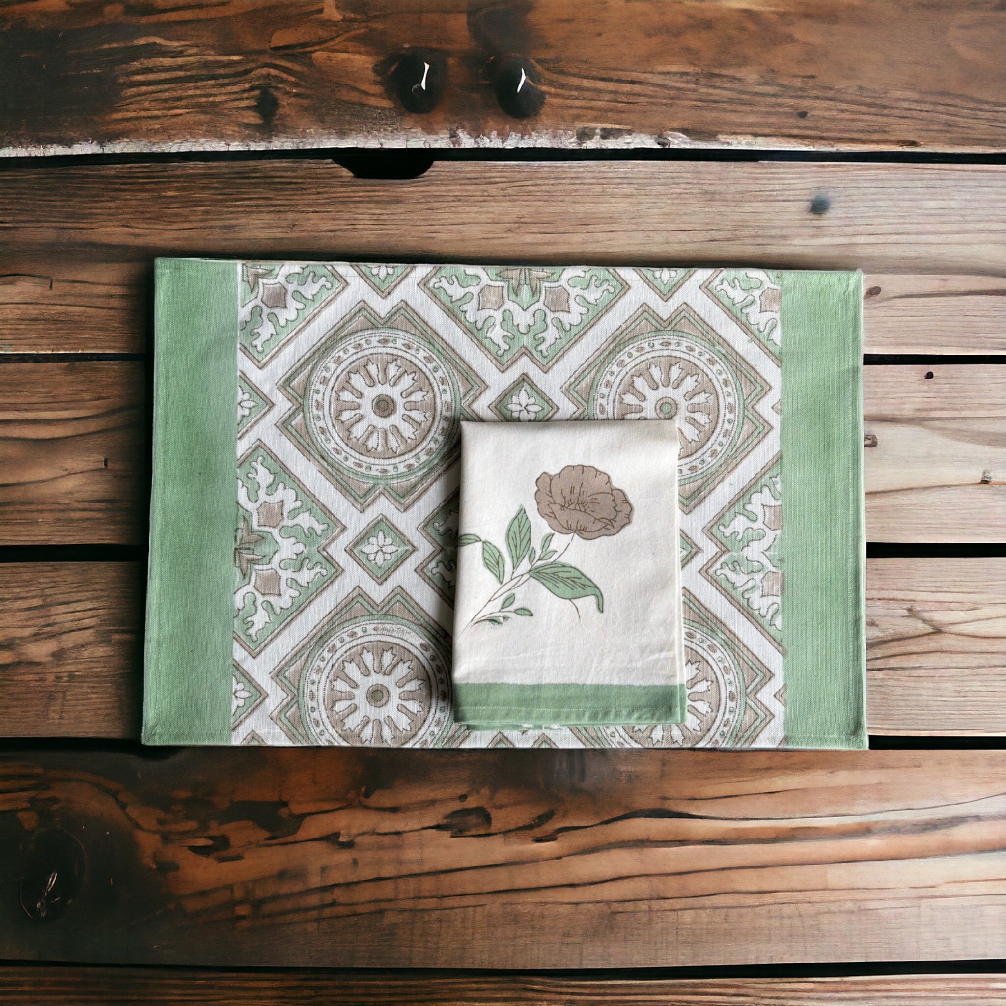 Champagne Printed Mat & Napkin Set
