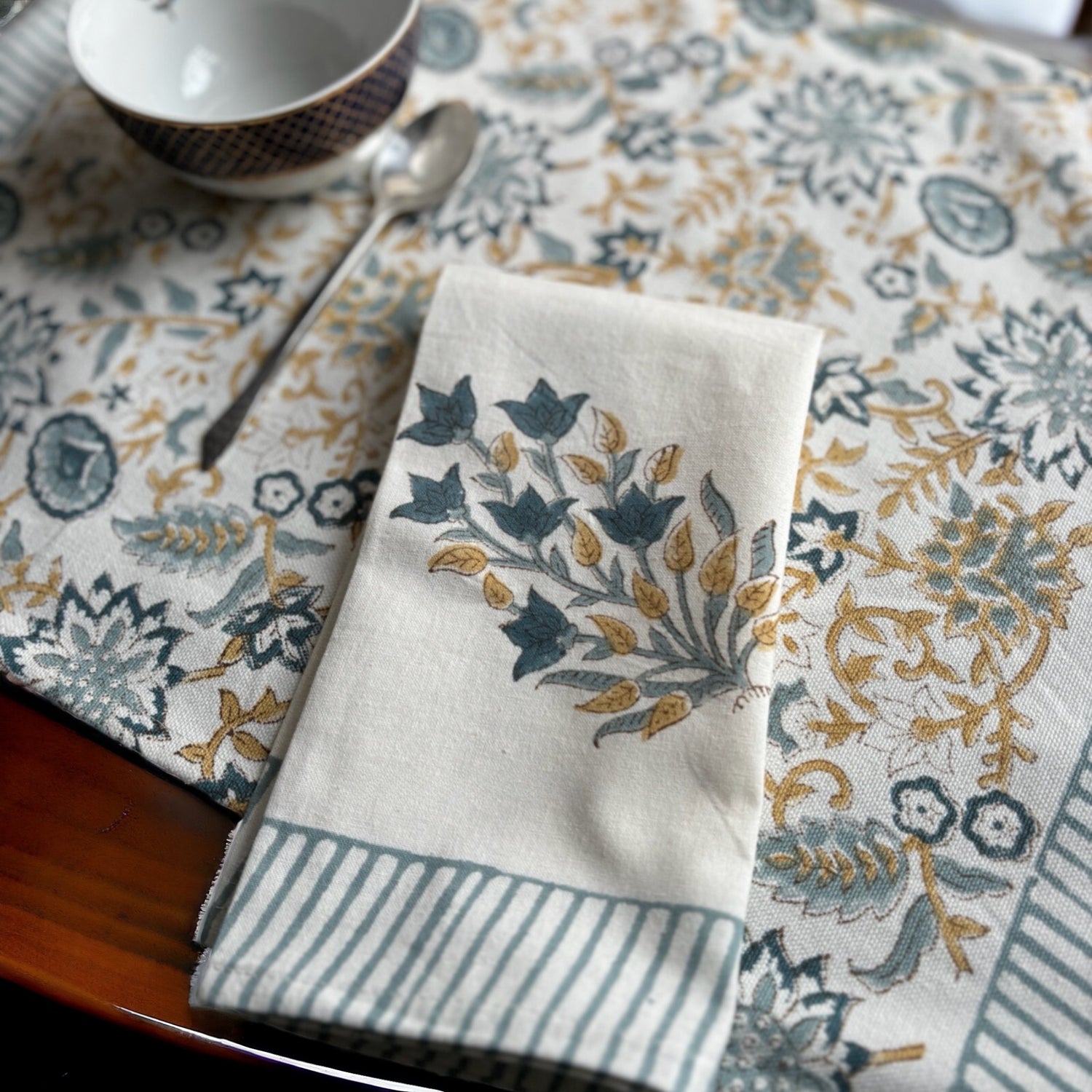 Azure Printed Mat & Napkin Set