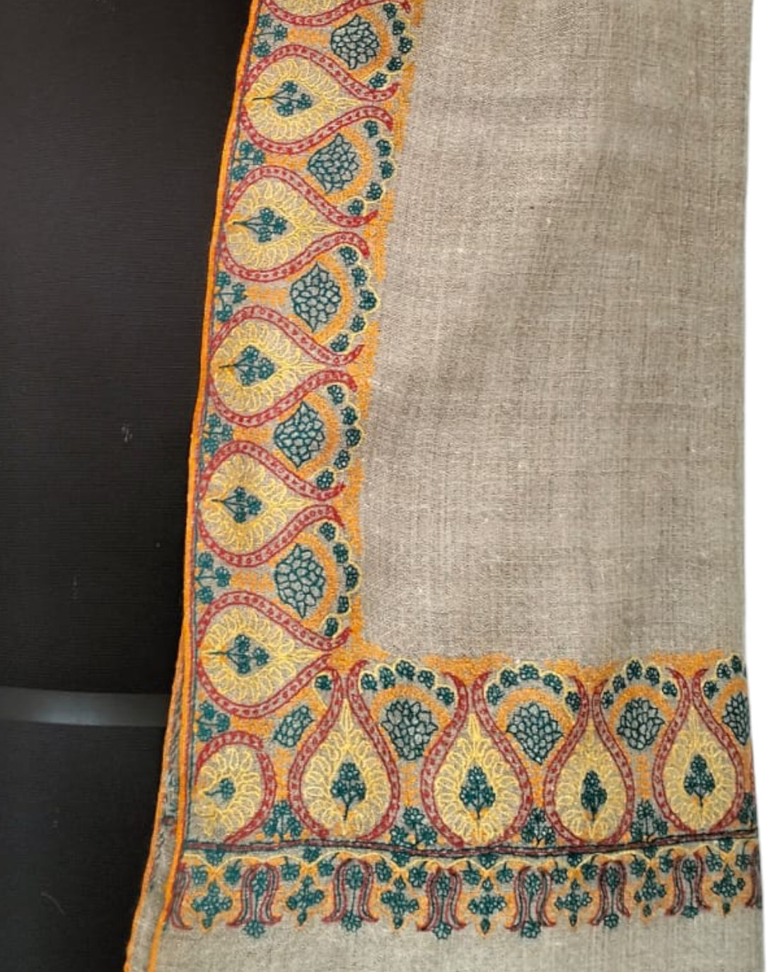 Handwoven Tan Border Pashmina